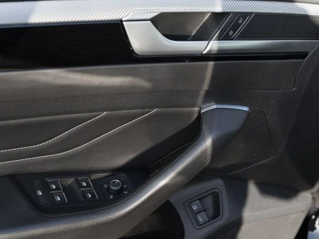 Volkswagen Arteon R-Line eHybrid