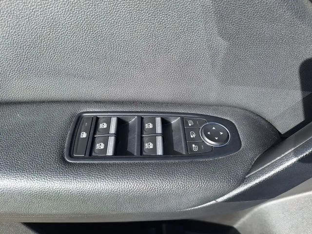 Renault Captur E-Tech Intens