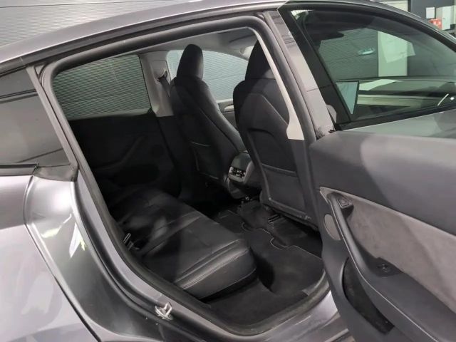 Tesla Model Y AWD Dual Motor Performance