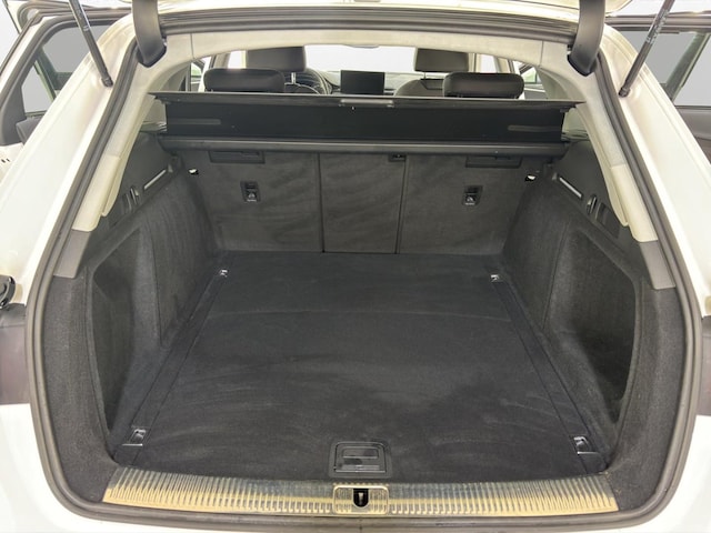 Audi A4 35 TFSI Avant S-Line S-Tronic