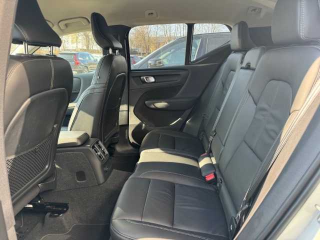 Volvo XC40 Dark Plus Recharge T5