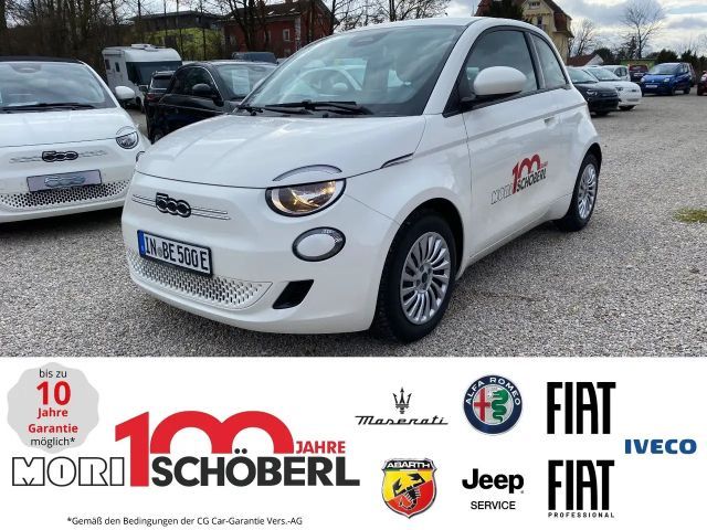 Fiat 500e Action