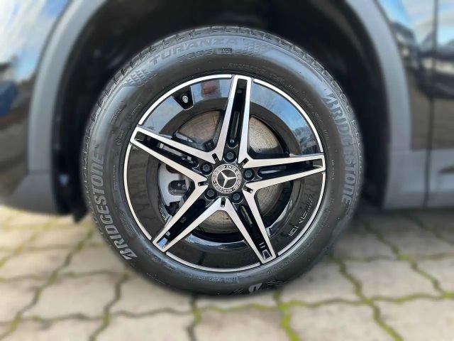 Mercedes-Benz EQA 300 4MATIC AMG Line