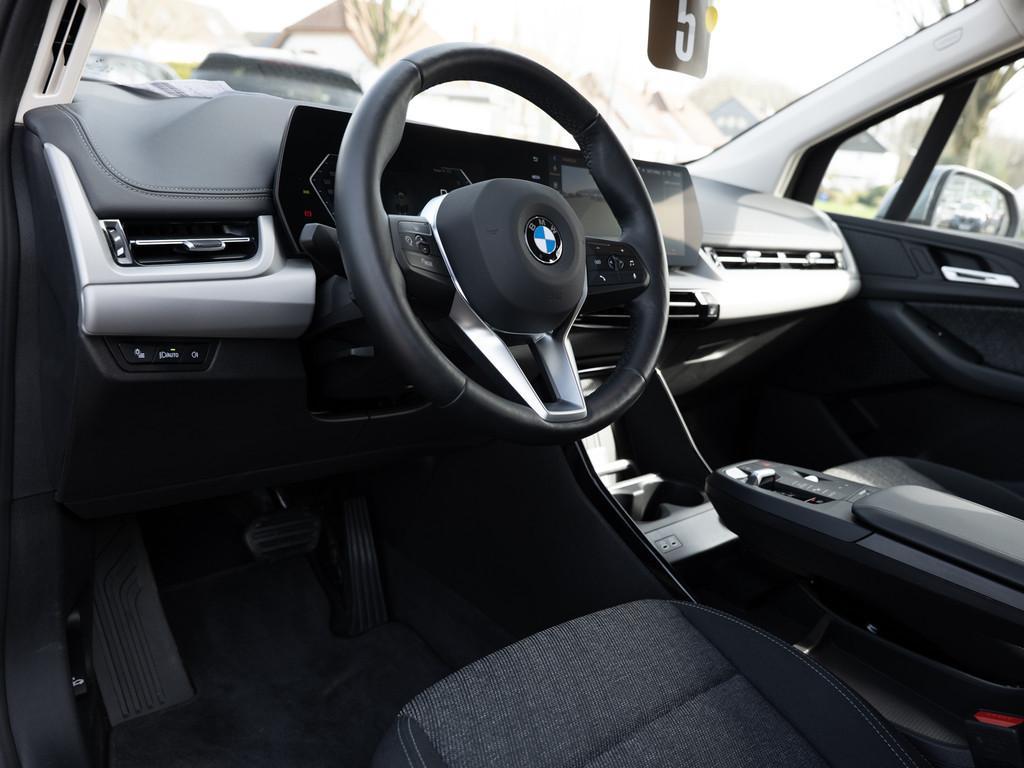 BMW 220 220i Active Tourer