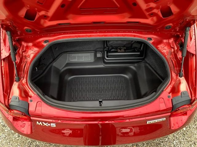 Mazda MX-5 Exclusive-line SkyActiv