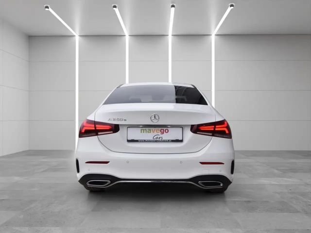 Mercedes-Benz A 250 A 250 e AMG Line