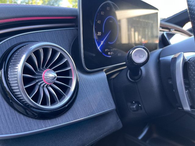 Mercedes-Benz EQE 300 Sedan