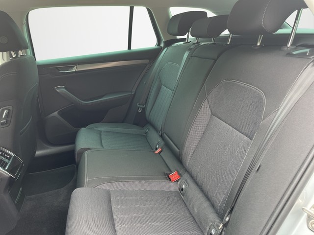 Skoda Superb 2.0 TDI Combi Style Style