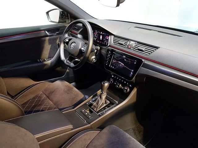 Skoda Superb PlugIn-Hybrid Sportline