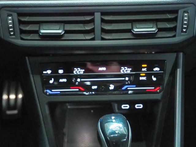 Volkswagen Taigo 1.0 TSI DSG IQ.Drive R-Line