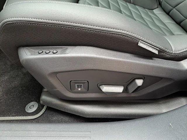 Peugeot E-3008 73Kwh