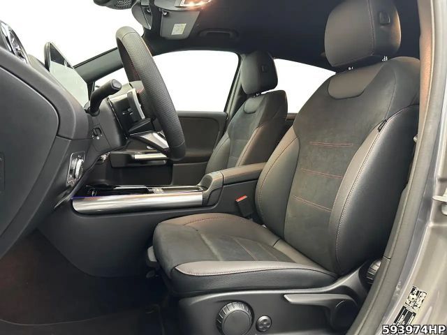 Mercedes-Benz GLA 180 AMG Line