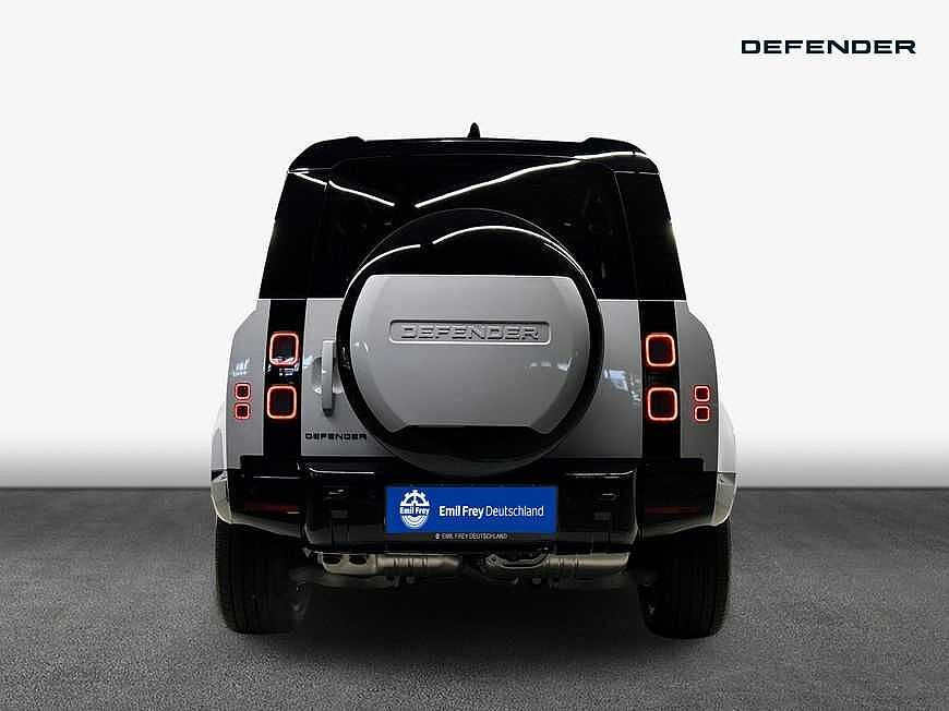 Land Rover Defender 110