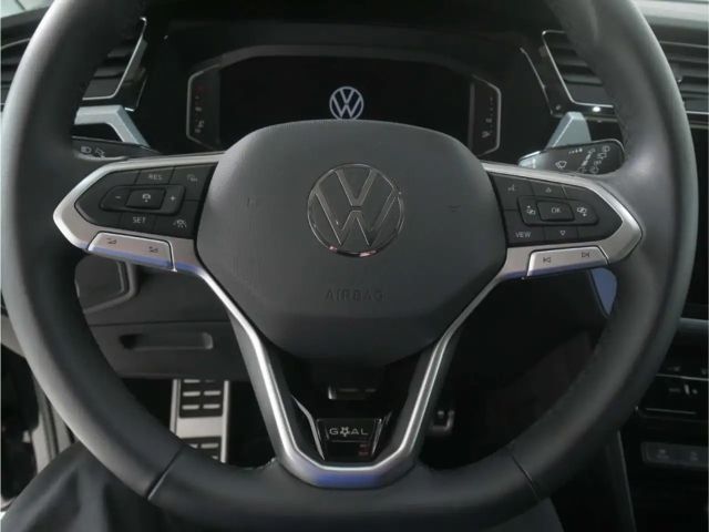 Volkswagen Touran 1.5 TSI DSG R-Line