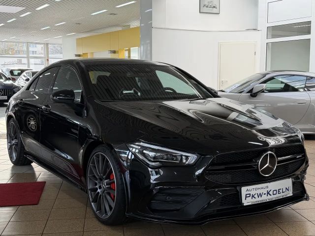 Mercedes-Benz CLA 35 AMG 4MATIC AMG Line Sedan