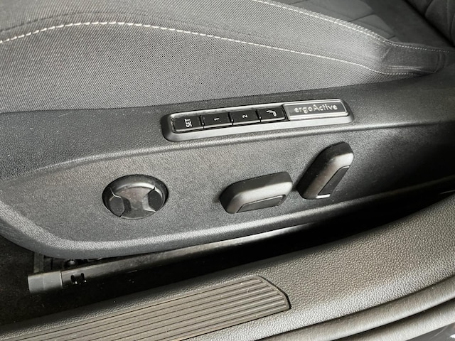 Volkswagen Golf 1.5 eTSI DSG Golf VIII