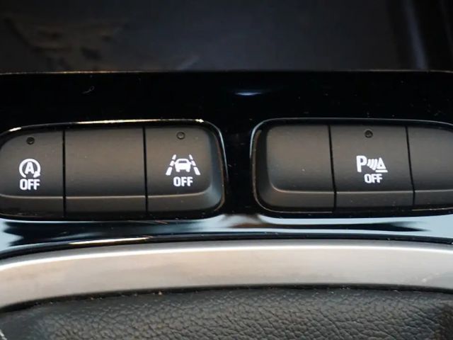 Opel Corsa 1.5 Turbo Edition