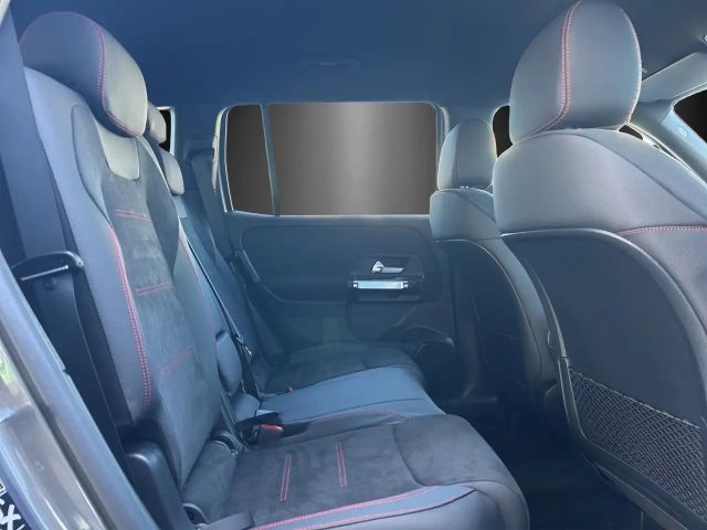 Mercedes-Benz GLB 200 AMG Line