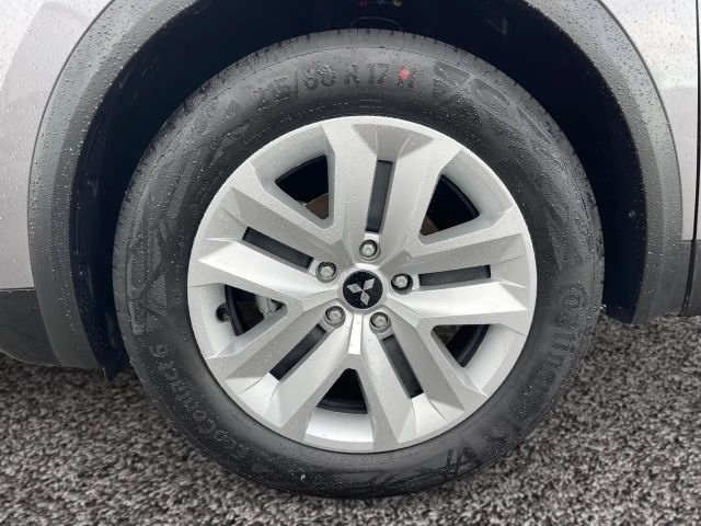 Mitsubishi ASX Invite