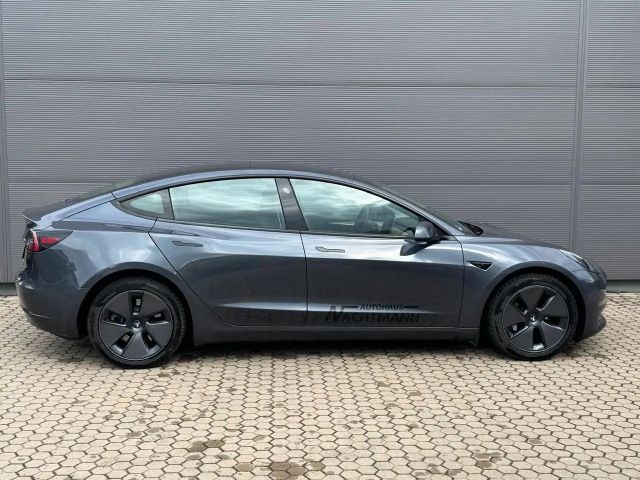 Tesla Model 3 AWD Dual Motor Long Range