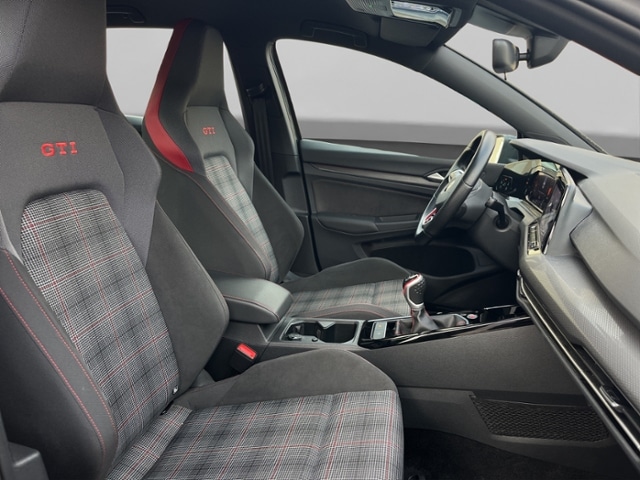 Volkswagen Golf 2.0 TSI Golf VIII