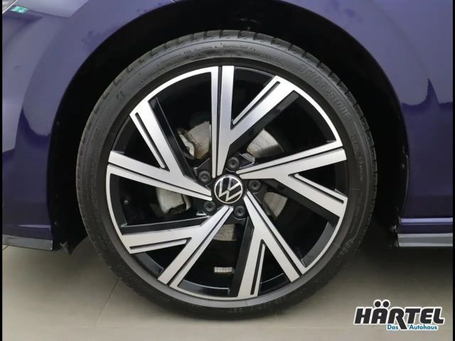 Volkswagen Golf 1.5 eTSI DSG R-Line
