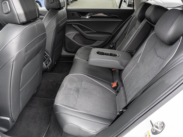 Volkswagen Passat 1.5 eTSI DSG eHybrid