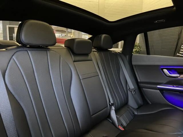 Mercedes-Benz EQE 300 Premium Sedan