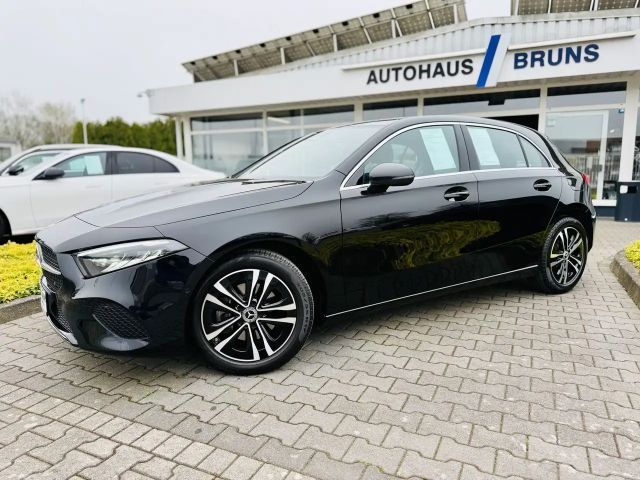 Mercedes-Benz A 180 Progressive