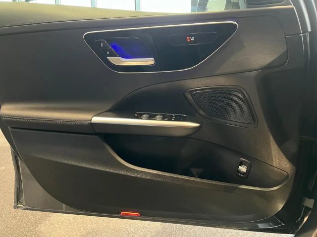 Mercedes-Benz C 220 AMG Line C 220 d Sedan