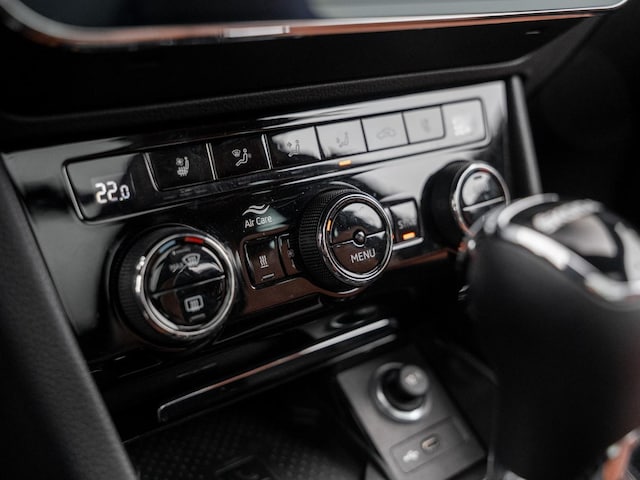 Skoda Superb 1.4 TSI Combi iV