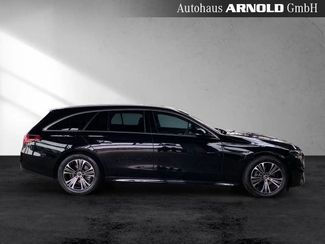 Mercedes-Benz E 200 AVANTGARDE Estate