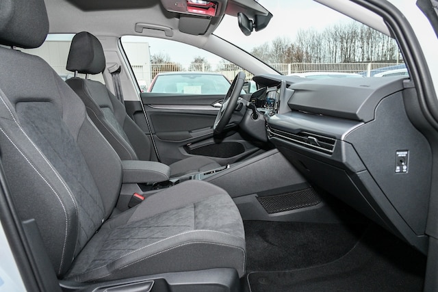 Volkswagen Golf 2.0 TSI DSG Golf VIII Style