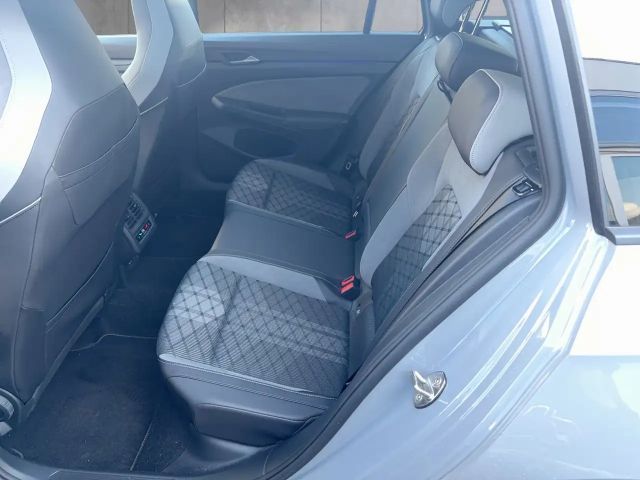 Volkswagen Golf 4Motion DSG R-Line Variant