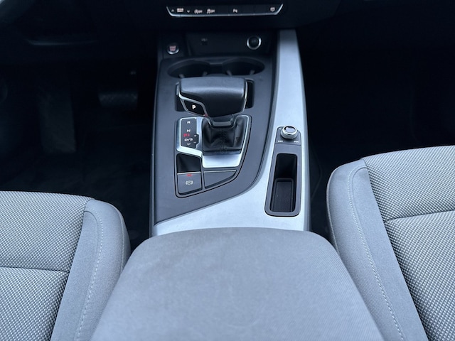 Audi A4 40 TDI Quattro S-Tronic Sedan