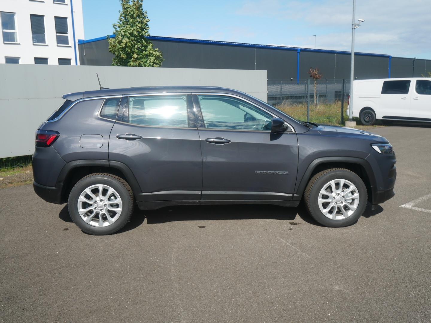 Jeep Compass Altitude Hybrid