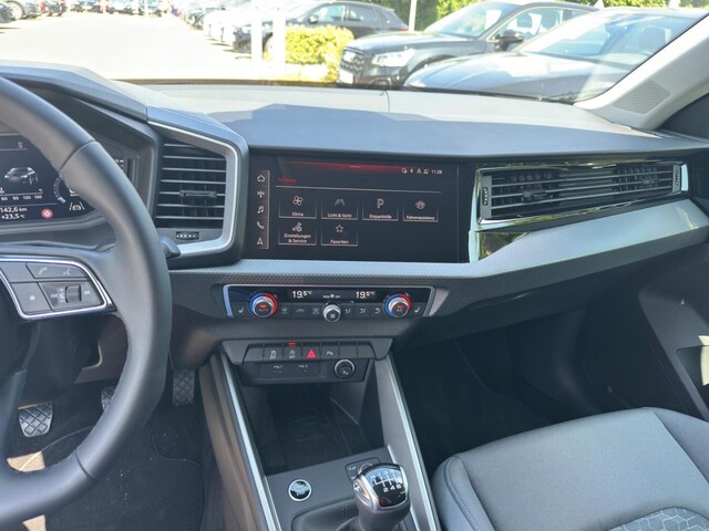 Audi A1 30 TFSI Allstreet