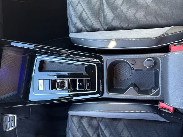 Volkswagen Golf DSG R-Line Variant