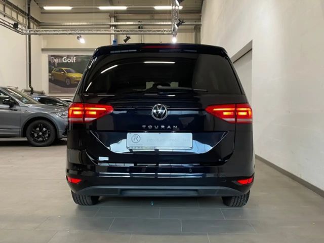 Volkswagen Touran 1.5 TSI DSG