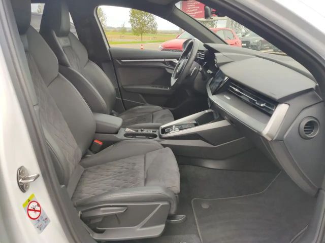 Audi RS3 Quattro S-Tronic Sedan Sportback