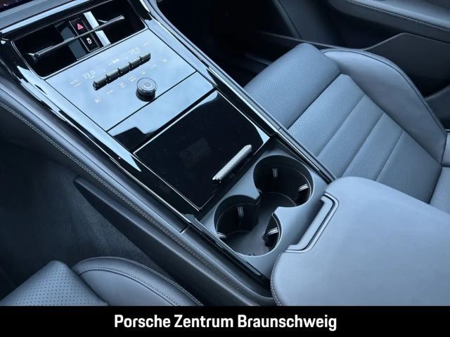 Porsche Panamera 4 E-Hybrid