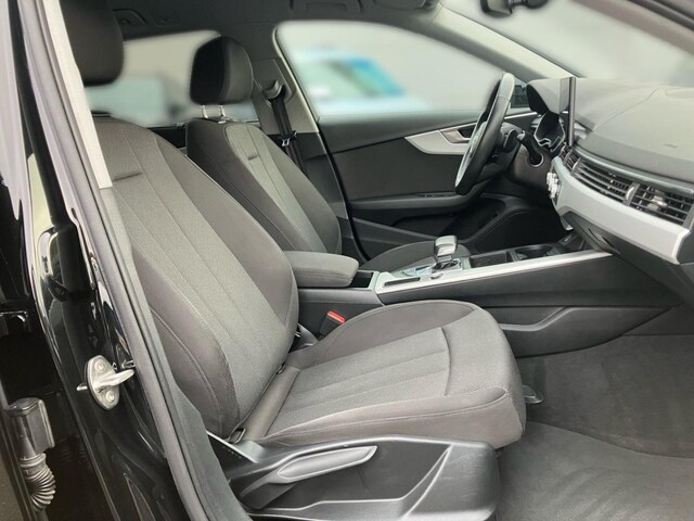 Audi A4 35 TFSI Avant S-Tronic