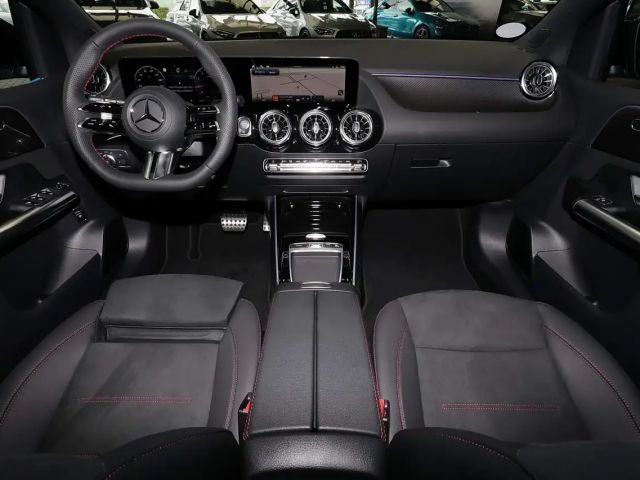 Mercedes-Benz B 200 AMG Line