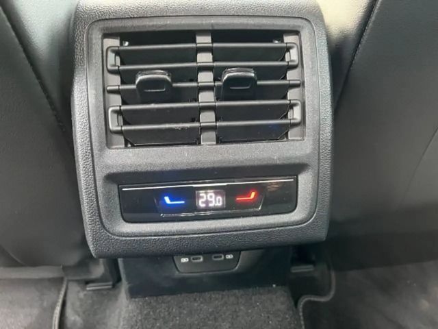 Volkswagen Golf DSG Style