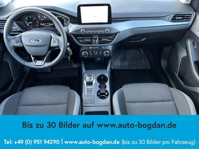 Ford Focus Cool & Connect