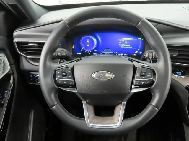 Ford Explorer Platinum Plug in Hybrid