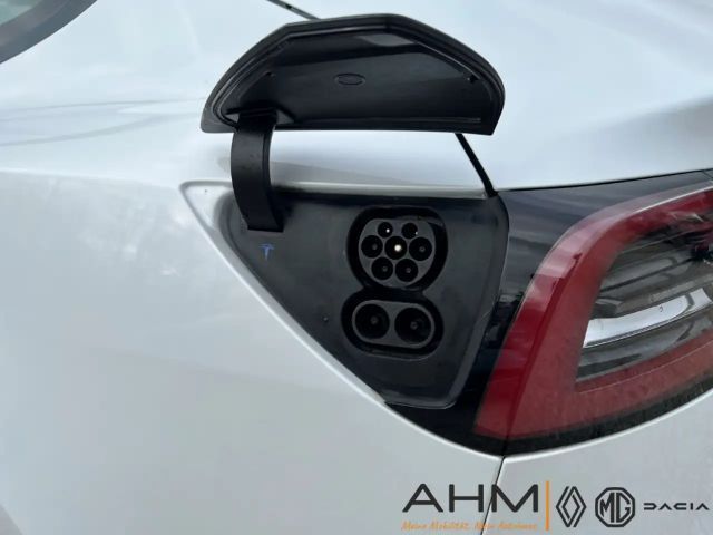 Tesla Model 3 RWD Standard Range