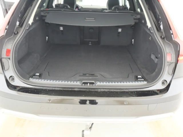 Volvo V90 Cross Country AWD