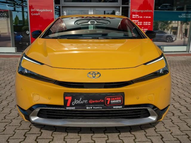 Toyota Prius Executive Plug-in