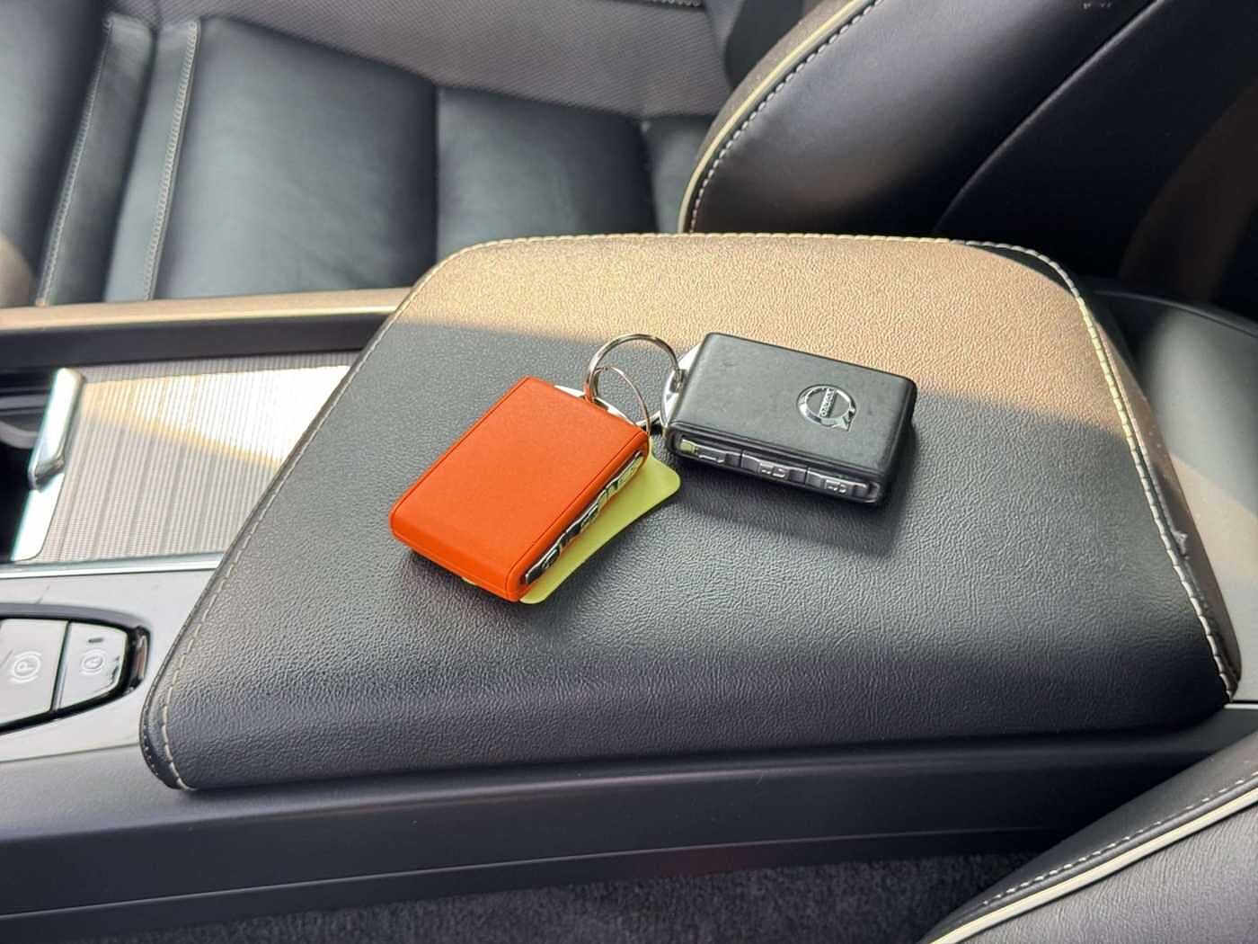 Volvo XC60 AWD R-Design Recharge T6